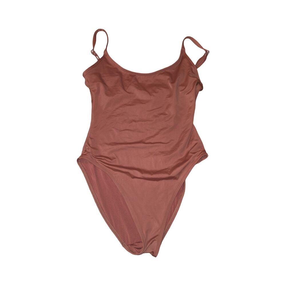 Andie One-Piece Women's Swimsuit Size: M
